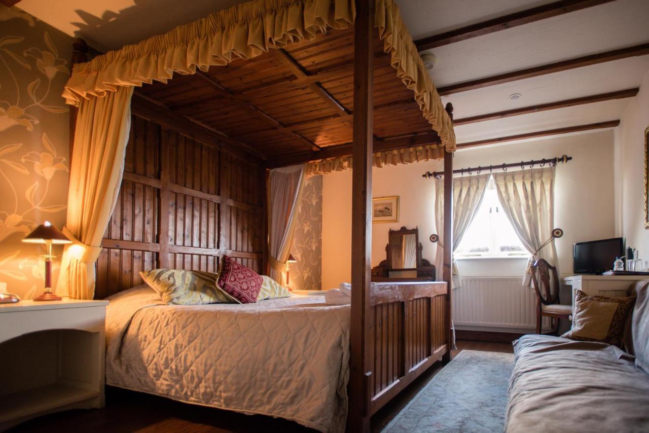 The Royal Arms Hotel Sutton Cheney Esterno foto