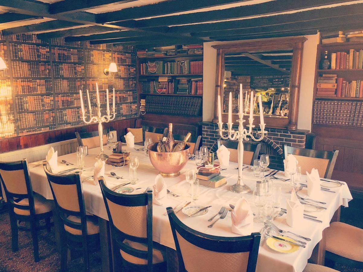 The Royal Arms Hotel Sutton Cheney Esterno foto