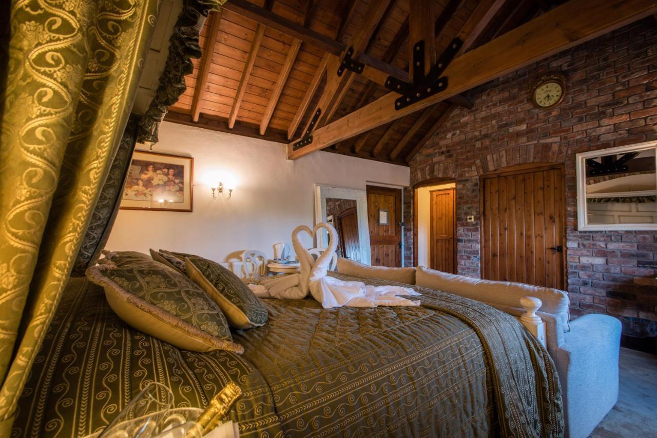 The Royal Arms Hotel Sutton Cheney Esterno foto